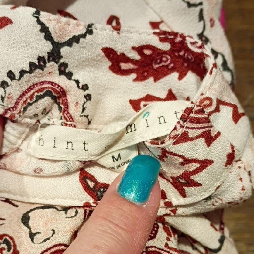 Hint of‎ Mint Red and White Patterned Mini Dress - Picture 6 of 6